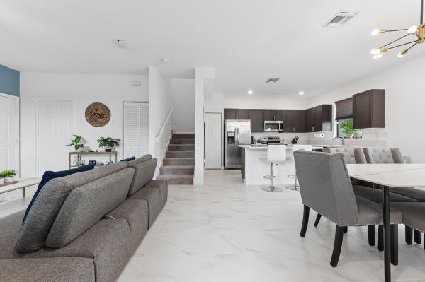 Palomino Lake, 4622 Belgian Ln, Davie, Florida 33314, image 1