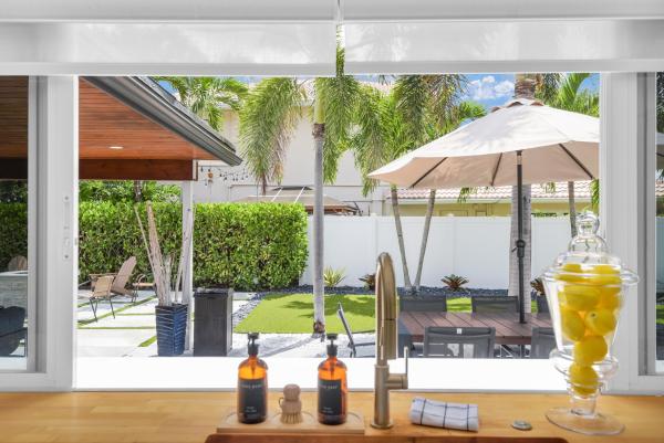 701 Appleby St, Boca Raton, Florida 33487, image 3