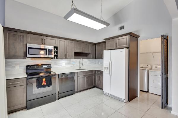 Lakeside Green, 4385 Willow Brook Cir, West Palm Beach, Florida 33417, image 1