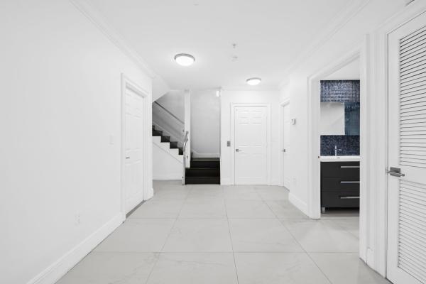 456 E Boca Raton Rd, Boca Raton, Florida 33432, image 1