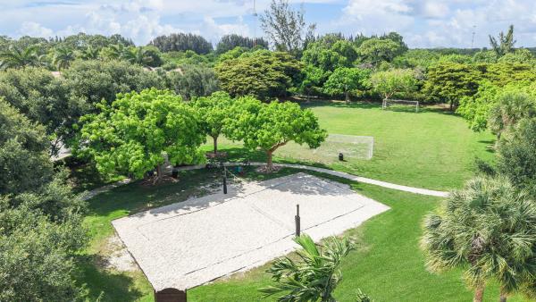 Greystone, 7942 Parsons Pine Dr, Boynton Beach, Florida 33437, image 2