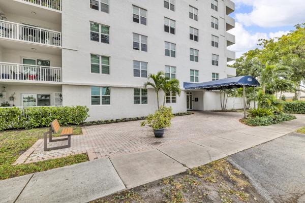 Imperial Point, 6000 NE 22nd Way #3A, Fort Lauderdale, Florida 33308, image 2