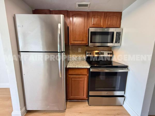 Twin Lakes Villas, 4100 NW 16th Ave #11, Oakland Park, Florida 33309, image 3