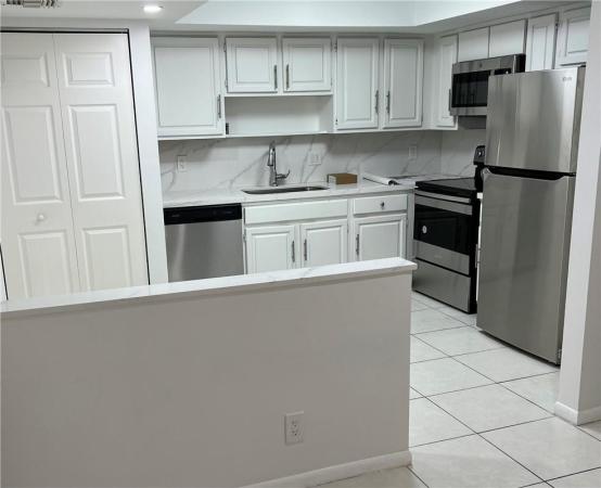 The Hampton Beach Club, 1800 S Ocean Blvd #501, Lauderdale By The Sea, Florida 33062, image 2