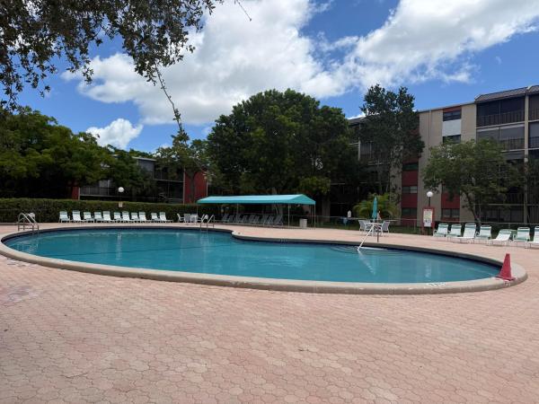 Cypress Bend, 2202 S Cypress Bend Dr #101, Pompano Beach, Florida 33069, image 1