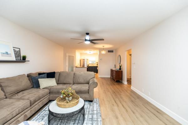 Windsor Park South, 110 Wettaw Ln #202, North Palm Beach, Florida 33408, image 1