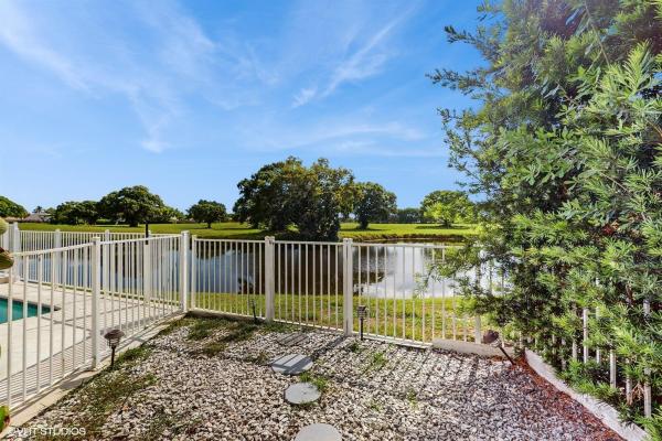 Fairway Cove Of Wellington, 2690 Linkside Dr, Wellington, Florida 33414, image 2