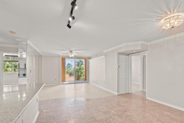 Hypoluxo's Mariner's Cay, 1200 Scotia Dr #403, Hypoluxo, Florida 33462, image 1