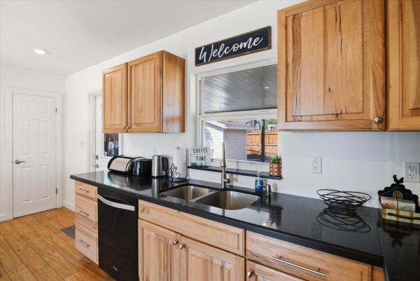 Collier Estates, 541 NE 58th Ct, Oakland Park, Florida 33334, image 3