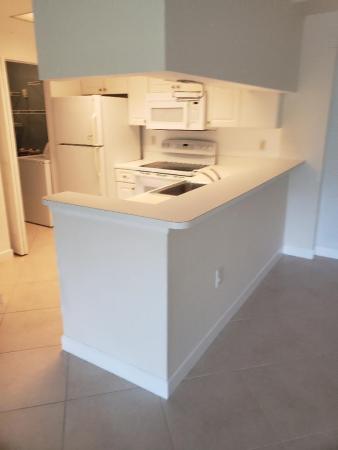2802 Sarento Pl #202, Palm Beach Gardens, Florida 33410, image 1