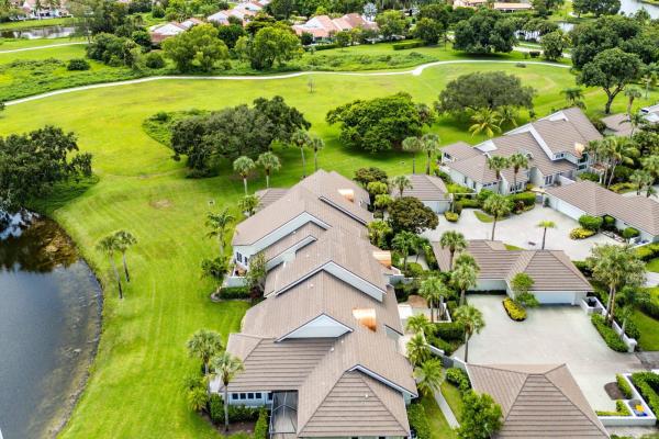 Muirfield, 2584 Muirfield Ct, Wellington, Florida 33414, image 2