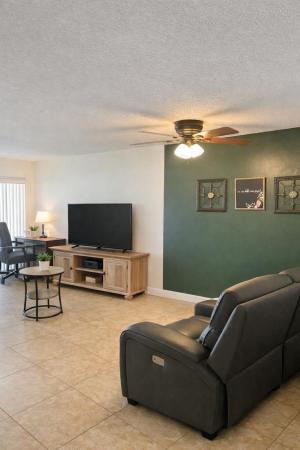 953 Coral Club Dr, Coral Springs, Florida 33071, image 1