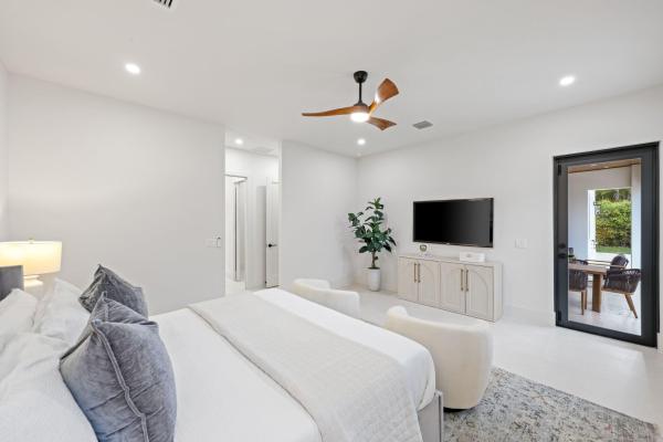 Palm Beach Isles, 1160 Emerald Ln, Riviera Beach, Florida 33404, image 1