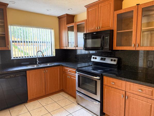 Lakeshore Club, 4567 NW 90th Ave, Sunrise, Florida 33351, image 1