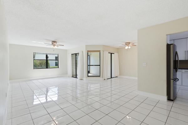 3242 Perimeter Dr, Greenacres, Florida 33467, image 2