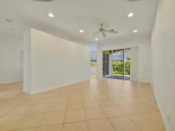 Carriage Pointe Townhomes, 119 Lancaster Rd, Boynton Beach, Florida 33426, image 1