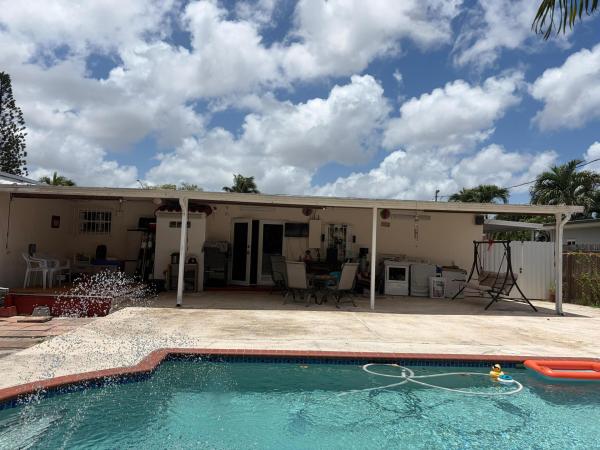 10501 NW 35th Pl, Unincorporated Dade County, Florida 33147, image 2