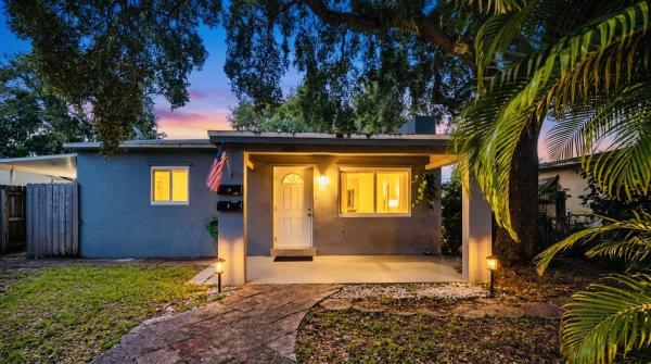 Cranston Terrace, 2620 Harding St, Hollywood, Florida 33020, image 2