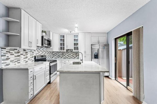 Seven Springs, 6115 Seven Springs Blvd, Greenacres, Florida 33463, image 3