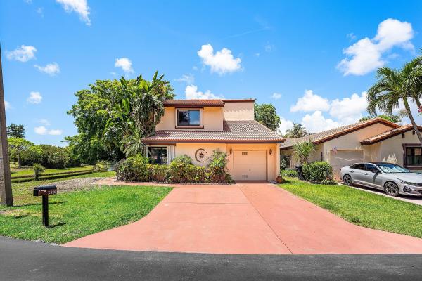 2810 Sand Pines Ct, Lake Worth, Florida 33462, image 2