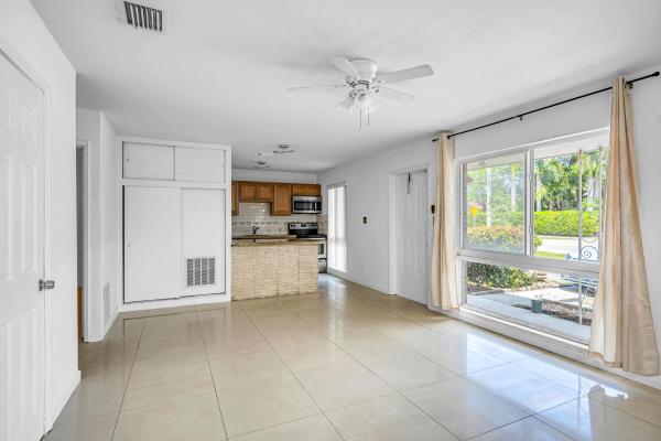 2107 NE 15th Ave #1-2, Wilton Manors, Florida 33305, image 2