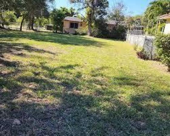Irons Manor, 13300 NE 9th Ave, North Miami, Florida 33161, image 2
