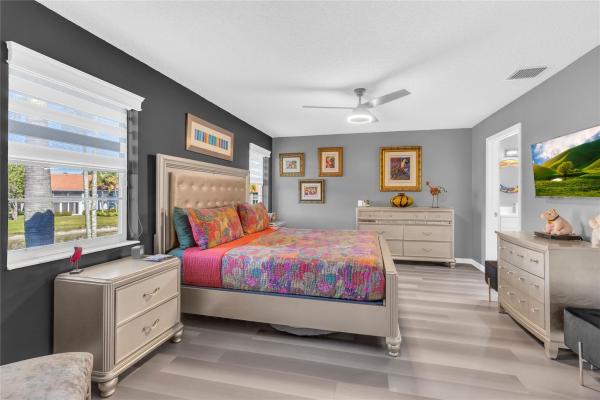 7685 Springwater Pl #201, Boynton Beach, Florida 33437, image 2