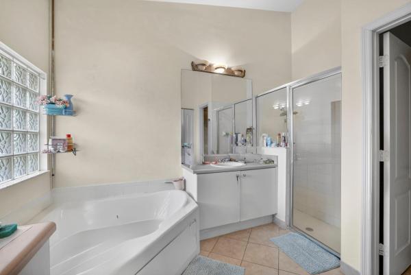 Laguna Isles, 19305 SW 66th St, Pembroke Pines, Florida 33332, image 3