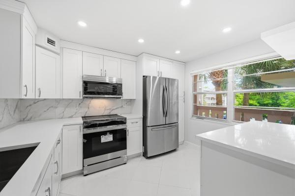 Granada Village, 2006 Granada Dr #M3, Coconut Creek, Florida 33066, image 1