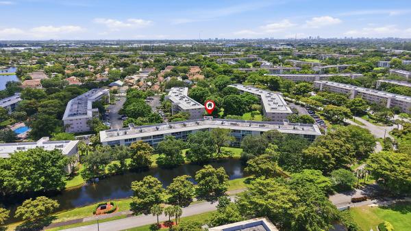 Granada Village, 2006 Granada Dr #M3, Coconut Creek, Florida 33066, image 3