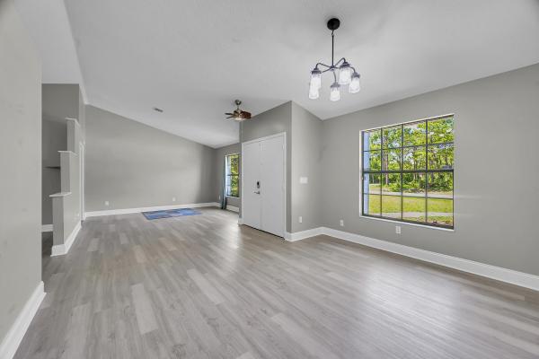 Indian River Estates, 601 Howard St, Fort Pierce, Florida 34982, image 2