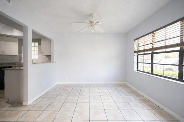 Weybridge Townhomes, 110 Weybridge Cir #A, Royal Palm Beach, Florida 33411, image 3