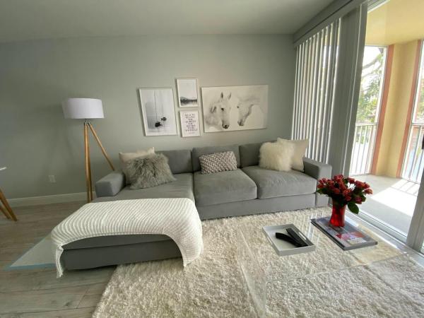 1750 NE 191st St #223F-4, North Miami Beach, Florida 33179, image 2
