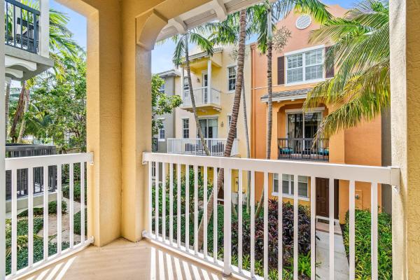 Coda, 109 E Coda Cir, Delray Beach, Florida 33444, image 2