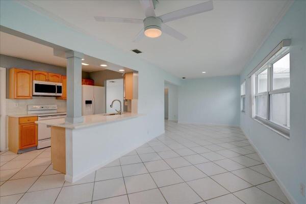 Palm Beach Leisureville, 2086 SW 12th Ave, Boynton Beach, Florida 33426, image 1