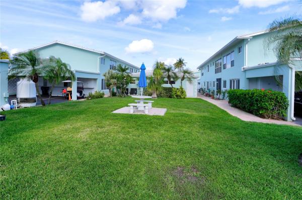 Sea Ranch Villas, 5400 N Ocean Blvd #32, Lauderdale By The Sea, Florida 33308, image 2