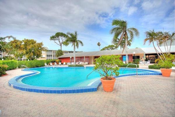 2615 S Garden Dr S #101, Lake Worth, Florida 33461, image 2