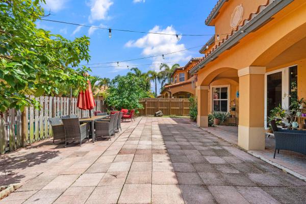 3144 SW 154th Pl, Unincorporated Dade County, Florida 33185, image 3