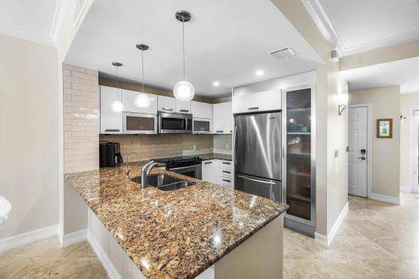Highland Beach Club, 3604 S Ocean Blvd #105, Highland Beach, Florida 33487, image 2