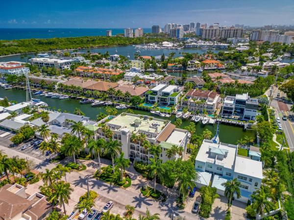 Rio Villas Of Coral Ridge, 2720 NE 15th St #303, Fort Lauderdale, Florida 33304, image 1