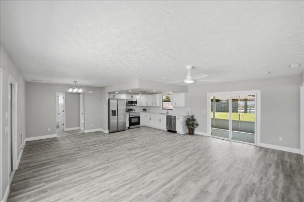 Riverview, 765 SE Floresta Dr, Port St. Lucie, Florida 34983, image 2