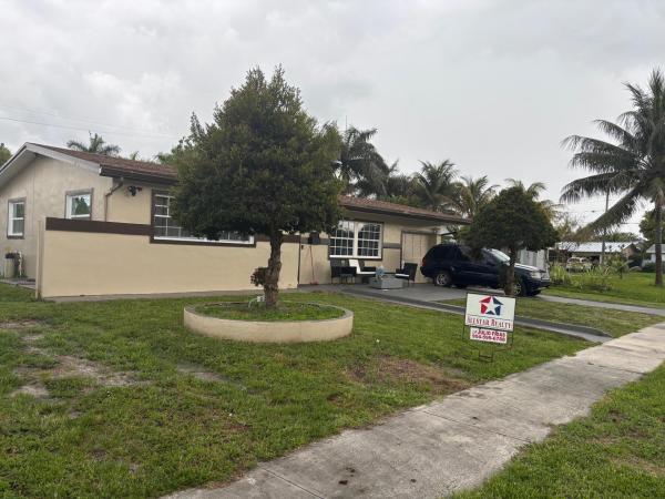 Sunrise Golf Village, 7160 NW 24th St, Sunrise, Florida 33313, image 2