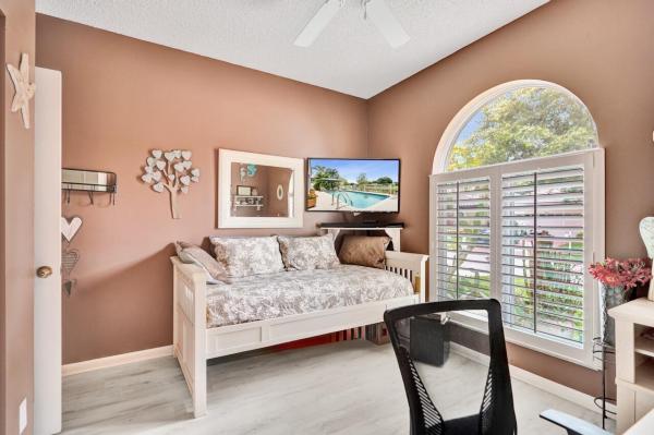 6672 Remington Pl, Lake Worth, Florida 33463, image 2