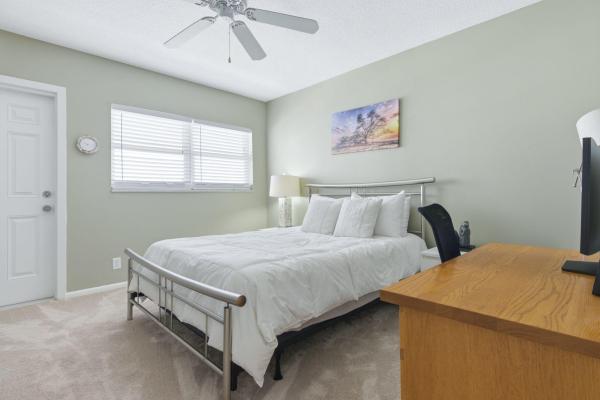 Hawthorne Manor, 2880 NE 33rd Ct #305, Fort Lauderdale, Florida 33306, image 2