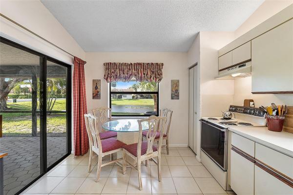 Columbia Square, 31 Columbia Ct, Deerfield Beach, Florida 33442, image 1