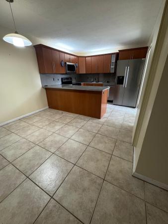 Waterford Courtyards At Jacaranda, 730 NW 98th Cir, Plantation, Florida 33324, image 2
