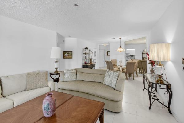 5153 Floria Dr #J, Boynton Beach, Florida 33437, image 1