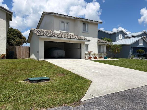 5656 Strawberry Lakes Cir, Lake Worth, Florida 33463, image 1