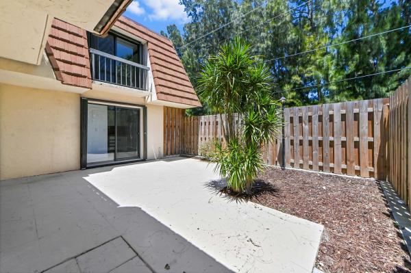 Jupiter Plantation, 825 Center St #12A, Jupiter, Florida 33458, image 2