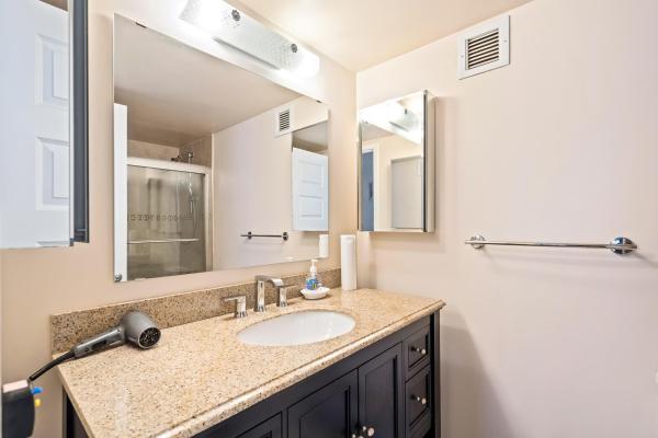 De Soto Park South, 2000 Atlantic Shores Blvd #410, Hallandale Beach, Florida 33009, image 2